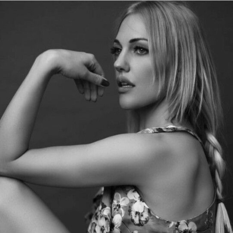 مريم أوزرلي