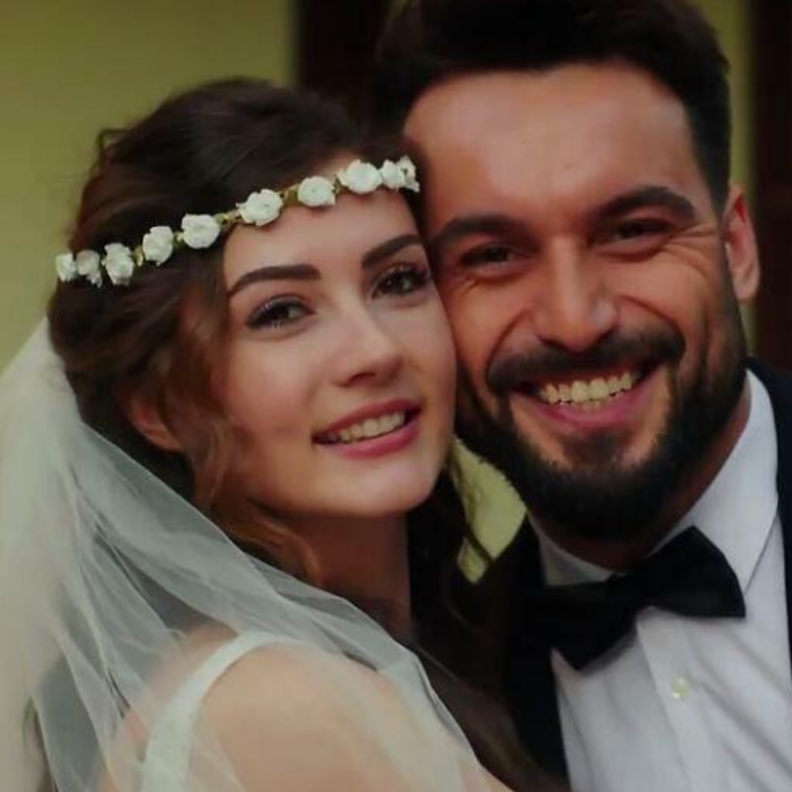 مشهد من مسلسل الزوج الرائع