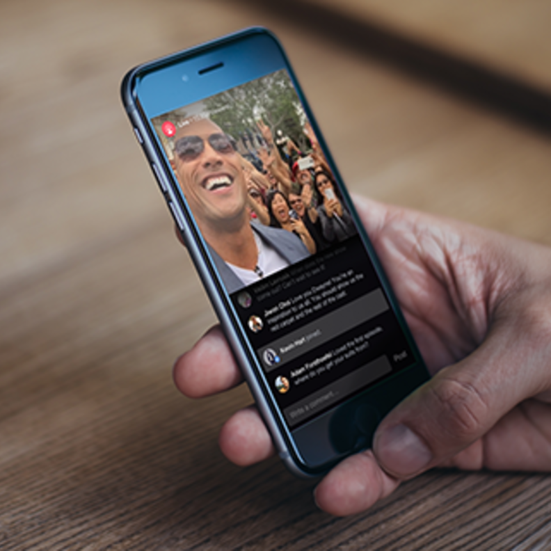 سناب شات .. فيس بوك .. بريسكوب .. من المنتصر؟