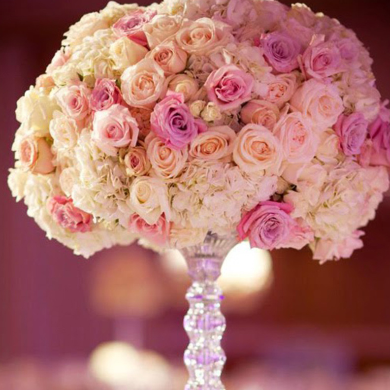 أفكار رائعة لأجمل تصاميم باقات الطاولات