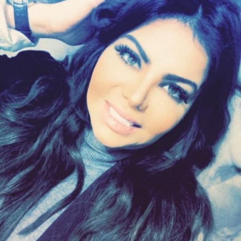 مها محمد تخضع لعملية جراحية في معدتها