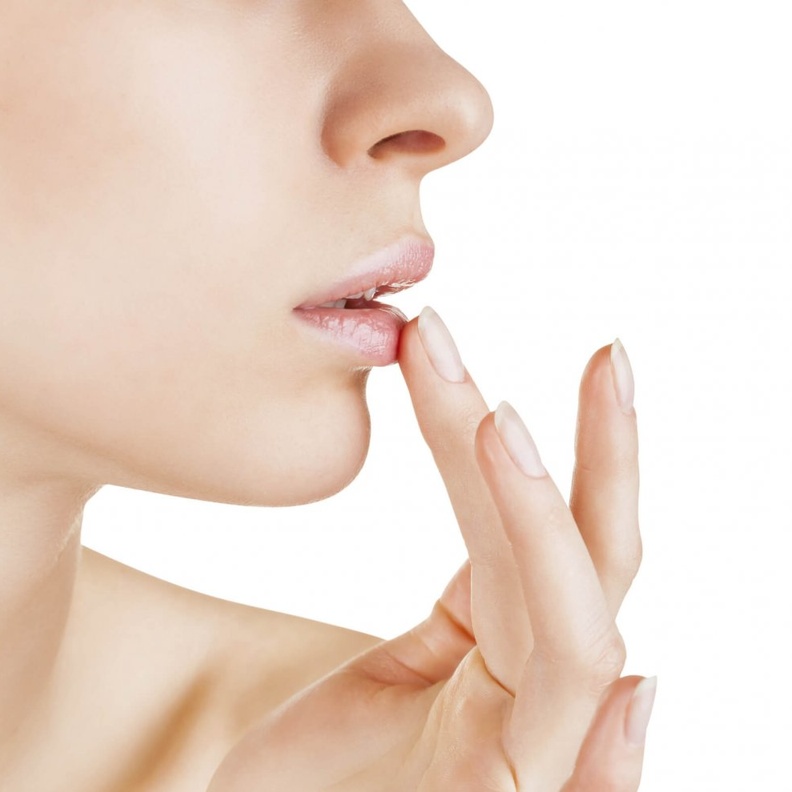 جربي هذه الخلطات التي تعمل على ترطيب شفاهك.