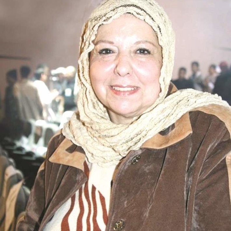 وفاة الفنانة فوزية عزت