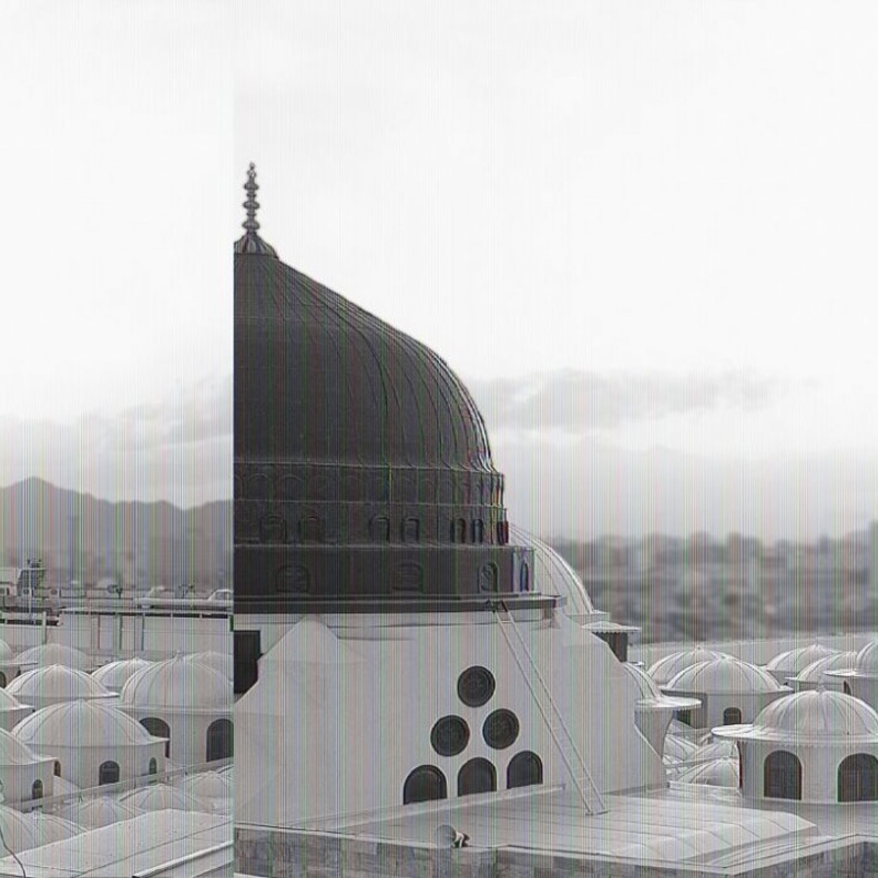 المساجد السبعة عبارة عن مساجد صغيرة بجانب بعضها البعض