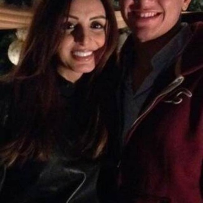 أنغام وبطل كليب "عمري معاك"