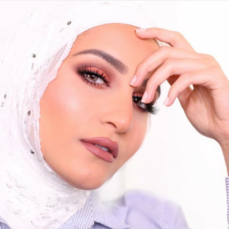 هذا المكياج يليق بالمناسبات والسهرات