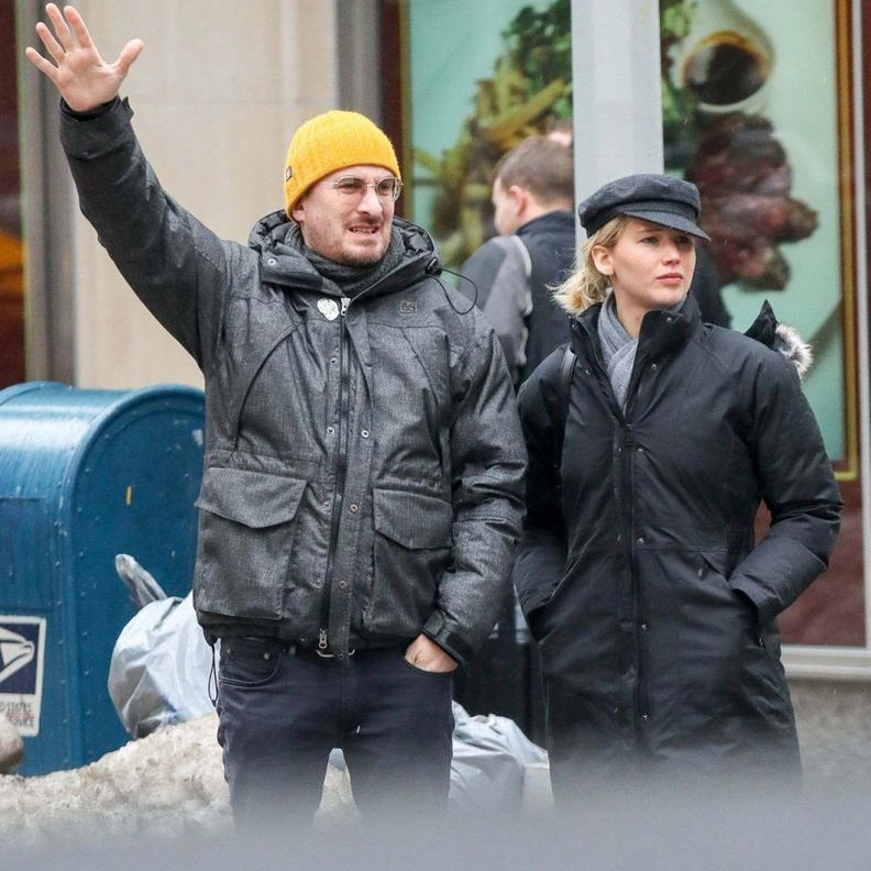  جينيفر لورانس تعيش أحلى أيامها مع حبيبها المخرج دارين أرنوفسكي 