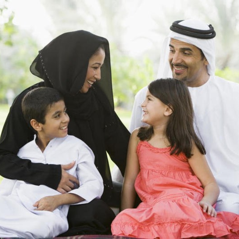 يهدف البرنامج إلى العناية بقضايا الأمومة