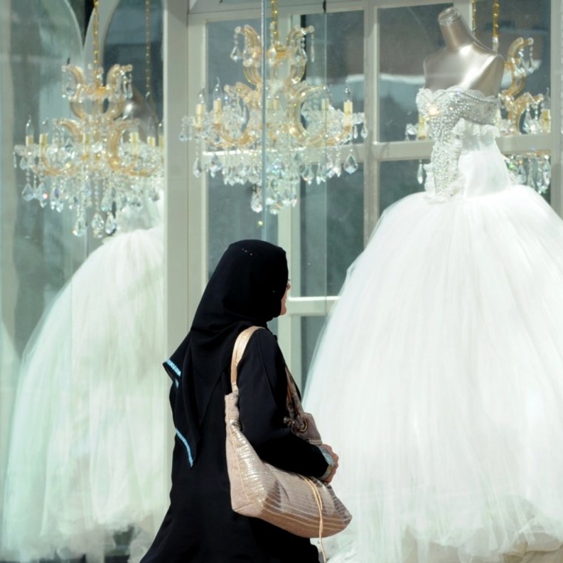 جهاز العروس هو أهم ما يشغلها