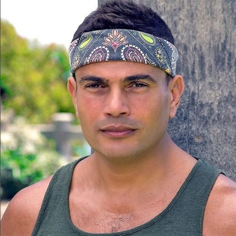 عمرو دياب في فيديو نادر له