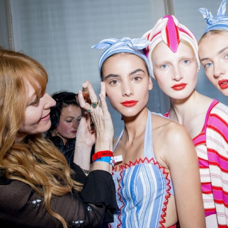 لمسة من الأربعينيات.