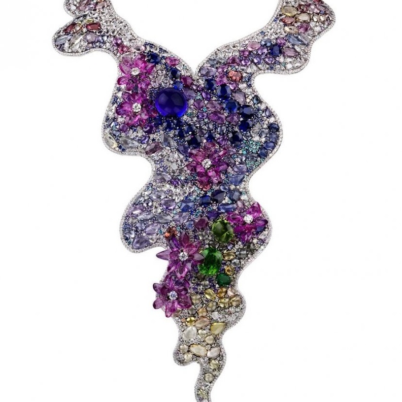 اسوارة من موساييف