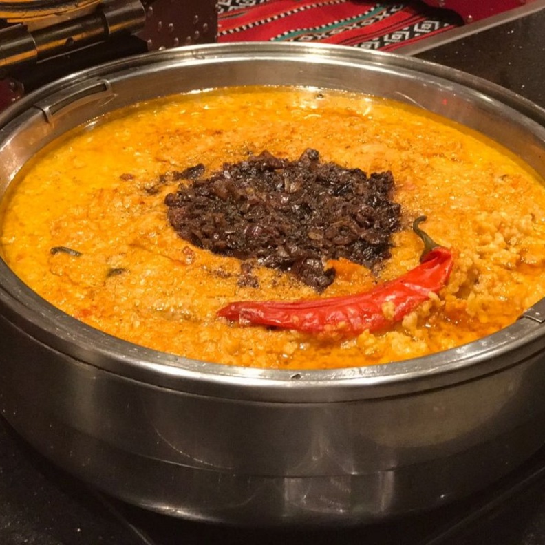 من الأطباق الشعبية من أعمال طرفة