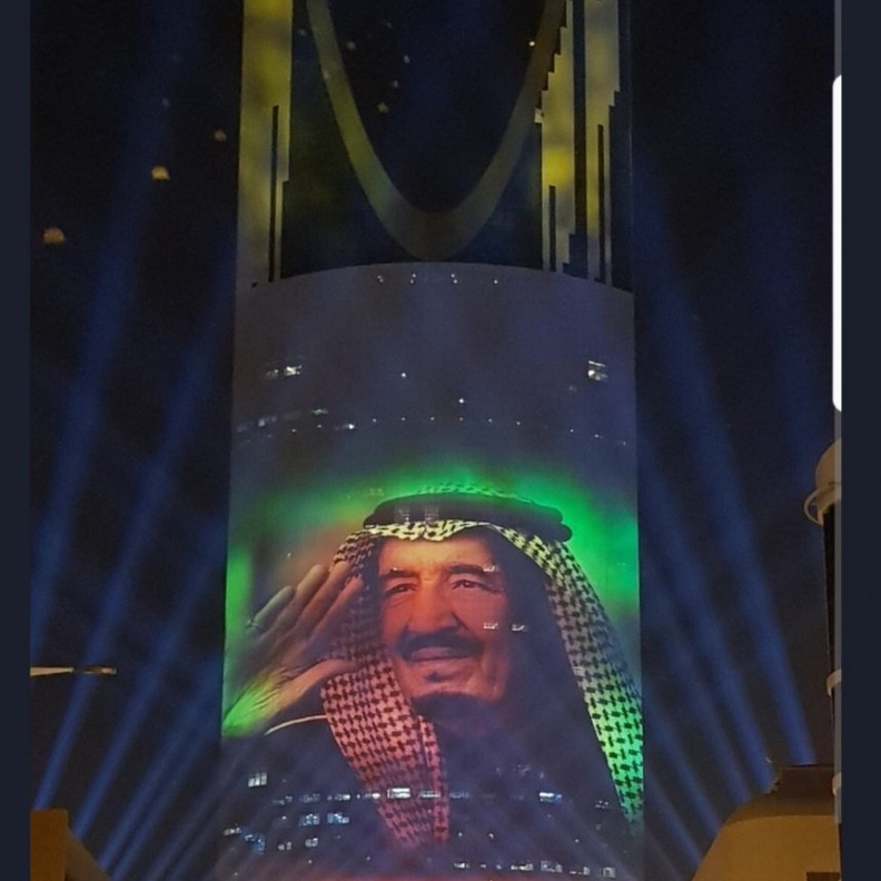 احتفالات اليوم الوطني في الرياض تجذب الجميع