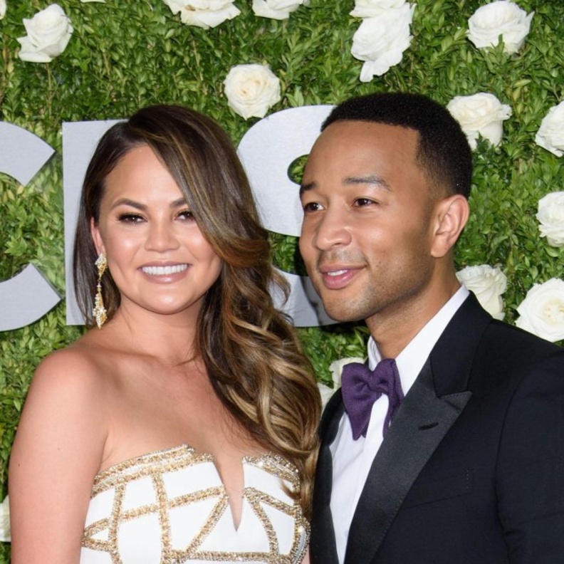 كريسي تيجن عانت من اكتئاب ما بعد الولادة