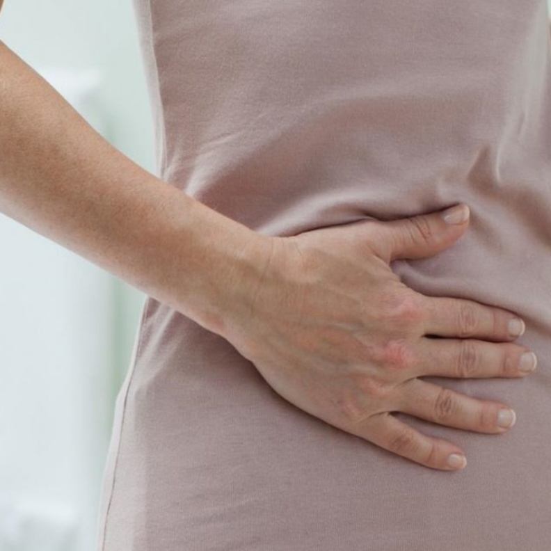 جرثومة المعدة تسبب ألاما في البطن