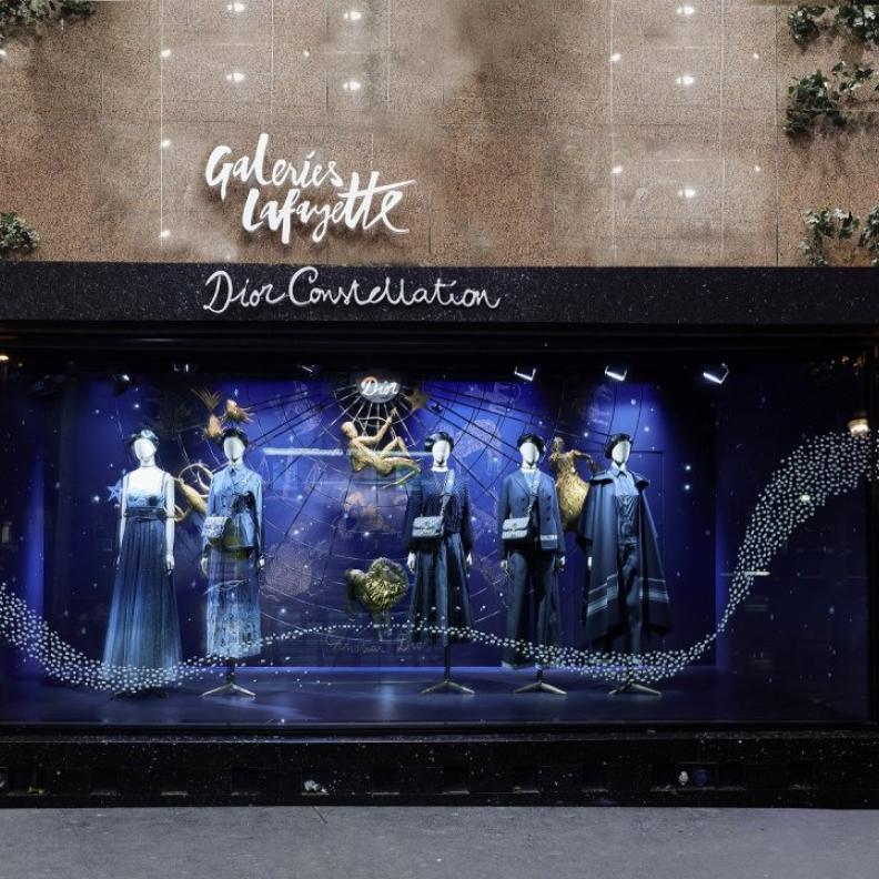 احتفال دار ديور بالسبعين عبر واجهات Galeries Lafayette