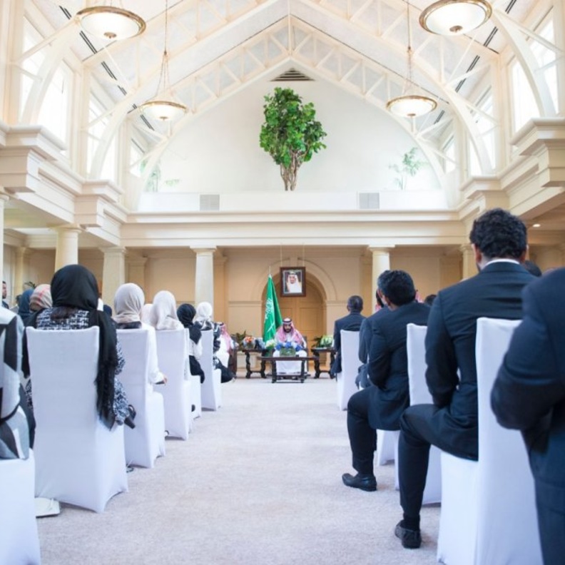 ولي العهد محمد بن سلمان يلتقي المبتعثين السعوديين في أمريكا