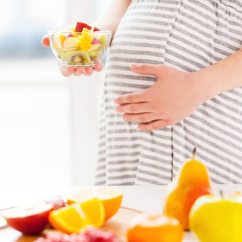 فوائد الفواكه للمرأة الحامل