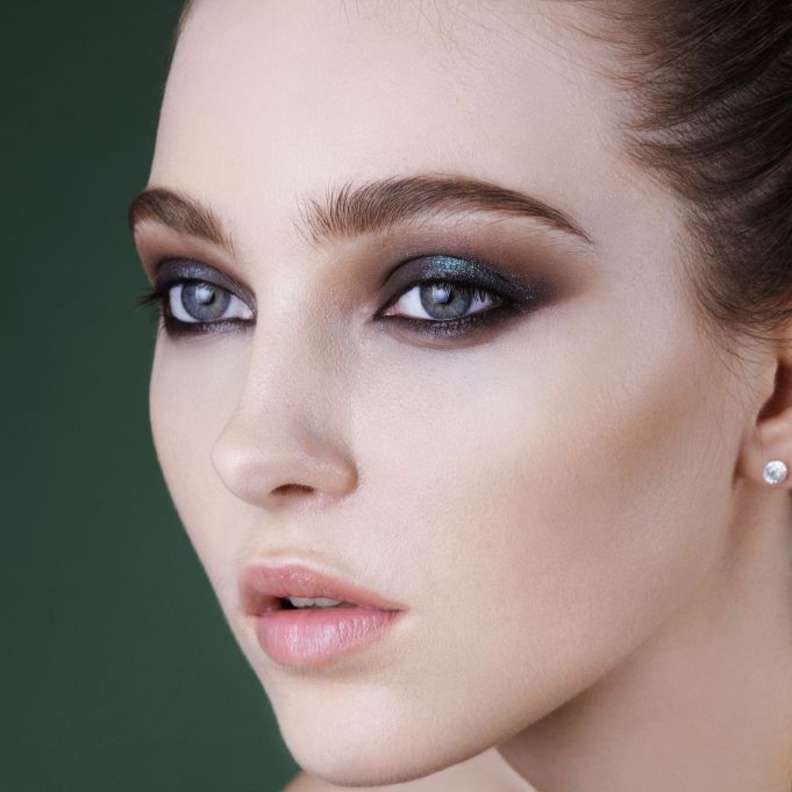 قلم العيون من ديور Dior Eyeliner Waterproof Pencil in 094 Trinidad Black