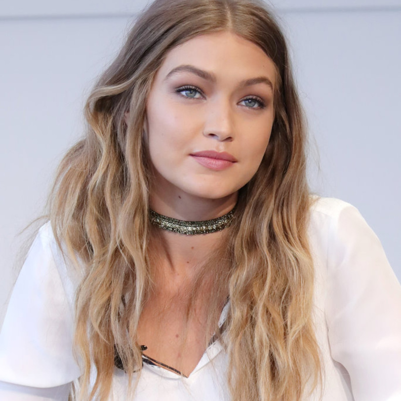 استخدمي مزيل العرق الشفاف دائماً.