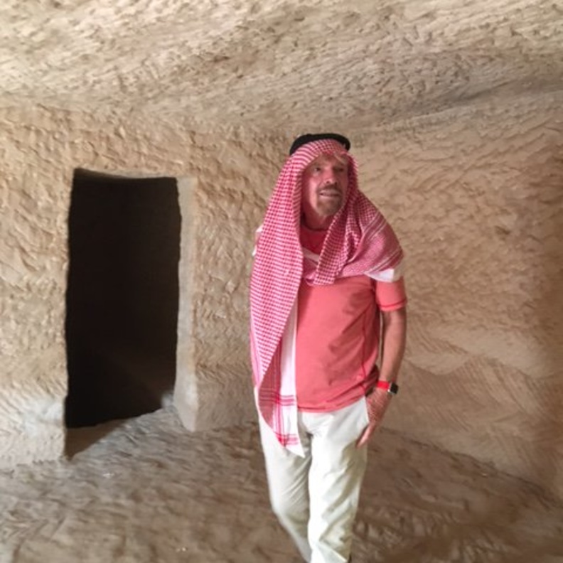 من صور الملياردير اثناء زيارته للسعودية