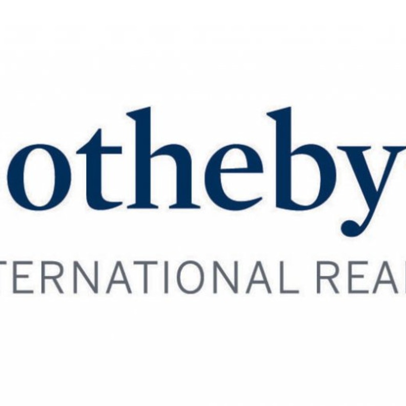 سوذبيز دبي Sotheby's Dubai تقدم تقييمات أسبوعية لسكان دبي لمجوهراتهم وأحجارهم الكريمة