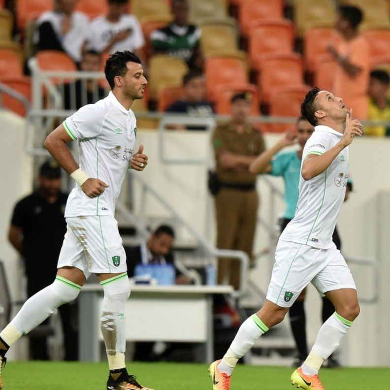 فريق الهلال السعودي عانى من الغياب في صفوفه.