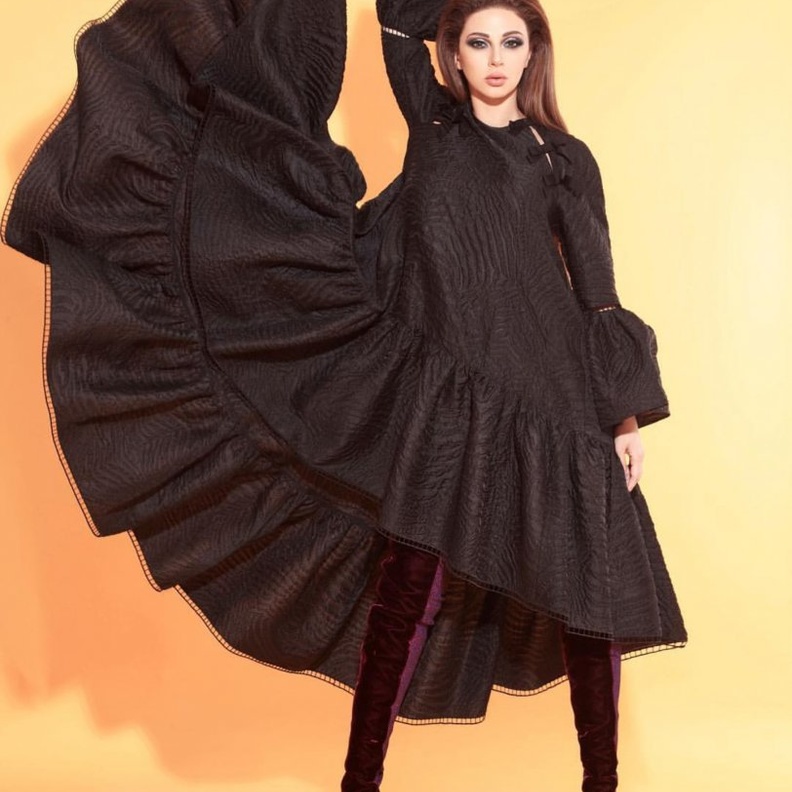 نانسي عجرم أحيت موضة قبعات البيريه.