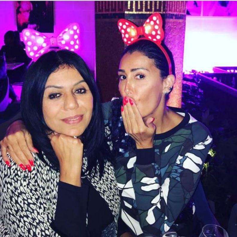 غادة عبد الرازق في باريس