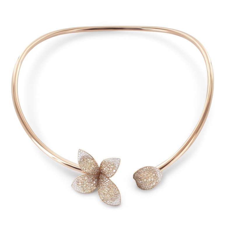 قلادة ثيوو فينيل من الذهب الأبيض والماس