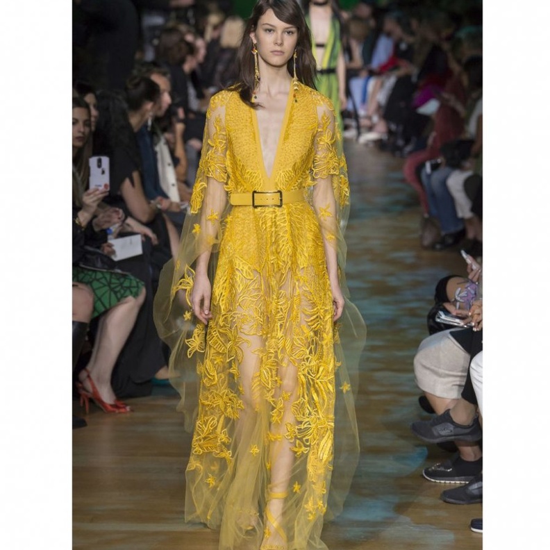 فستان خطوبة من ماركيزا