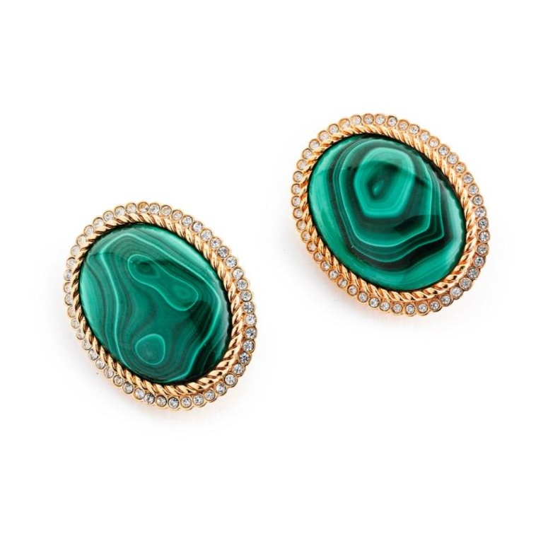 عقد من البليكسي جلاس والكريستال والحرير.