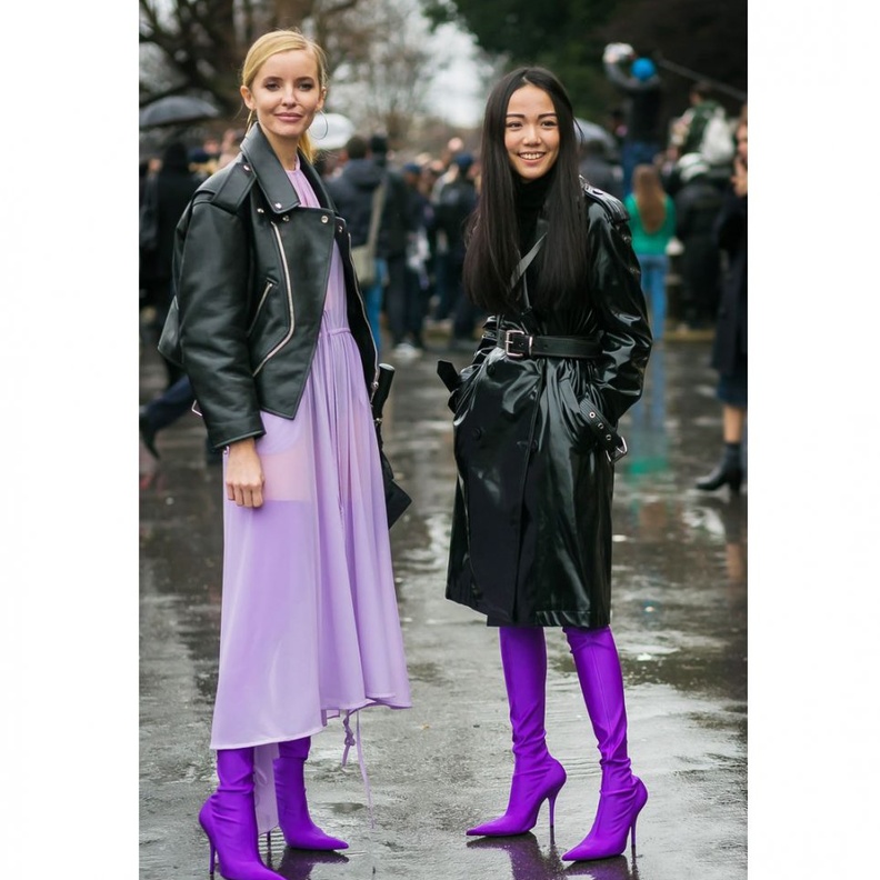 أحذية الجوارب مثالية مع بناطيل الجينز القصيرة