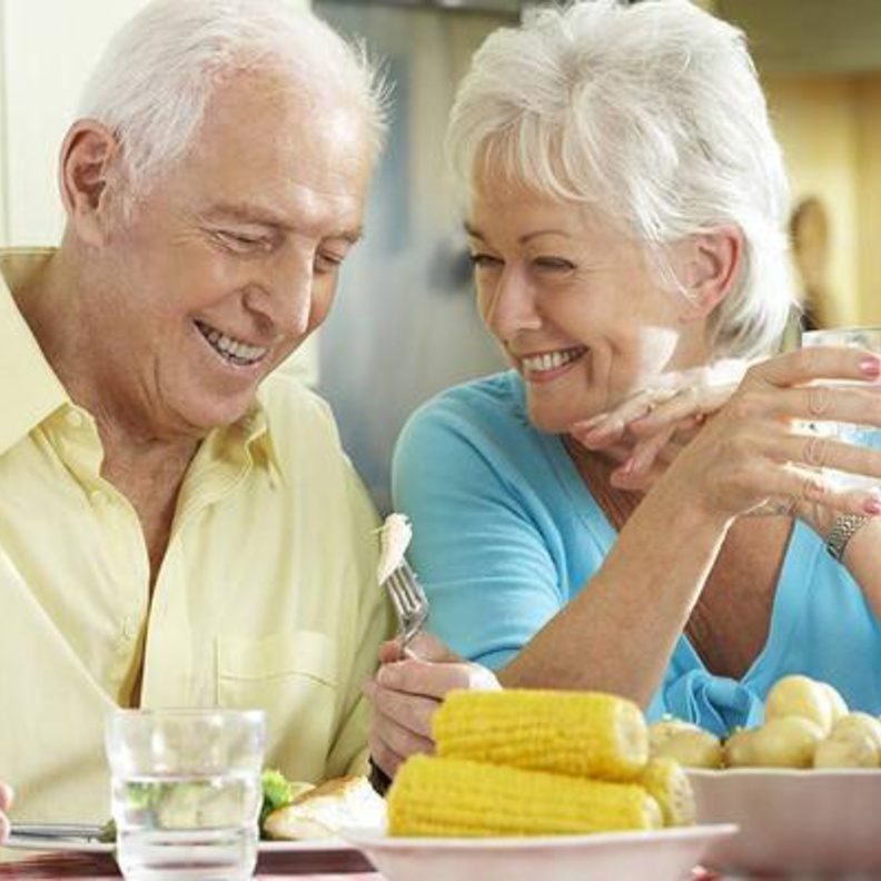 تنظيم الوجبات مهم لصحة كبار السن