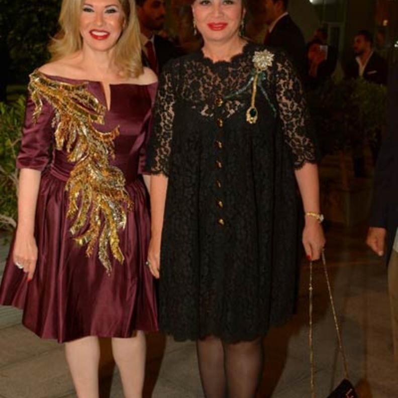 الهام شاهين وهالة سرحان