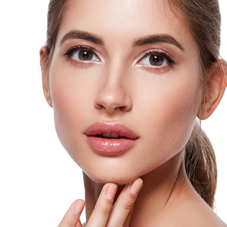 ماسك الكركم والعسل والليمون لتفتيح البشرة 