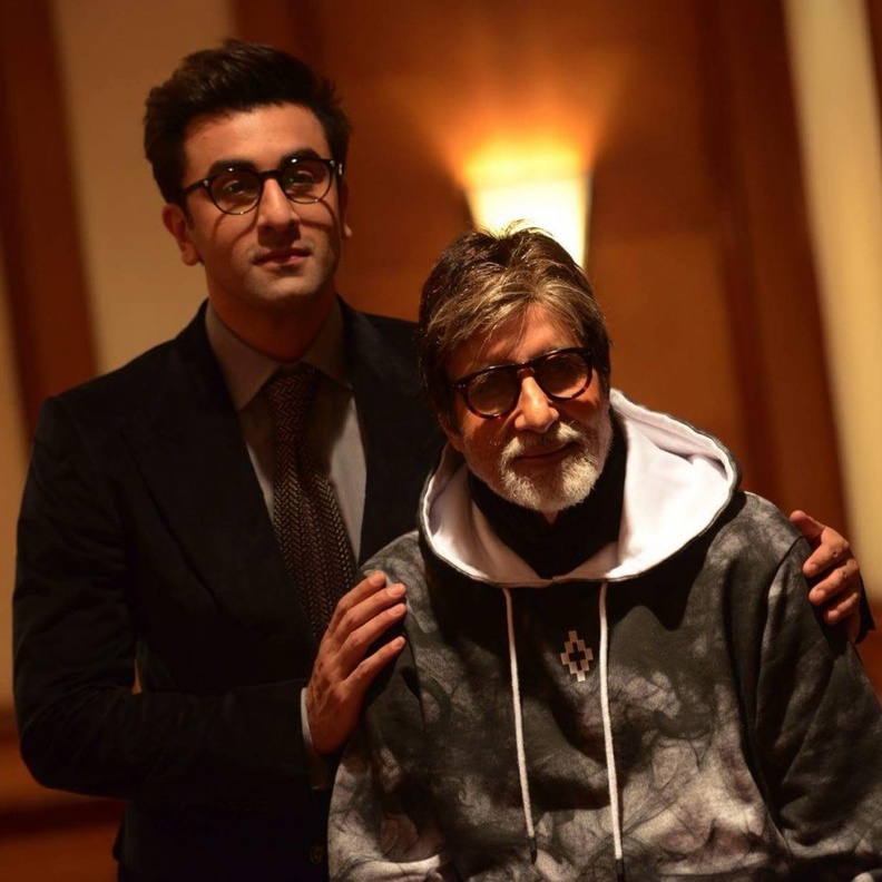 كاران جوهر يكشف مشاركة أميتاب باتشان في الفيلم