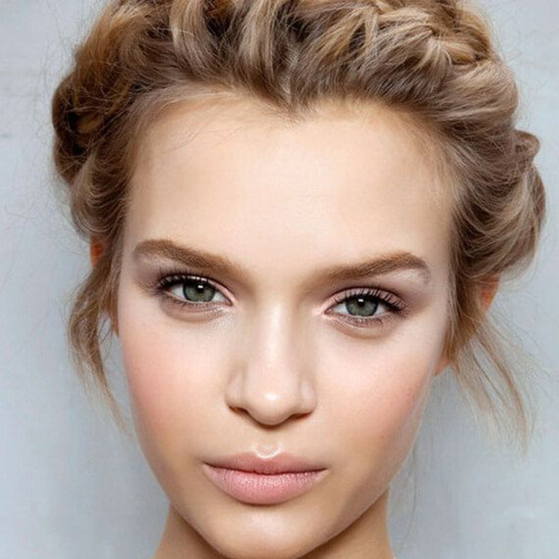 اجعلي شعرك يبدو أكثف من فوق