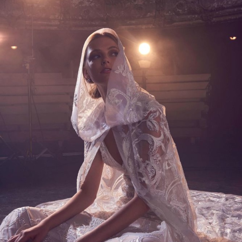 من ايلي صعب