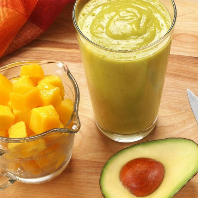 بالصور طريقة عمل عصير الافوكادو بالمانجو 