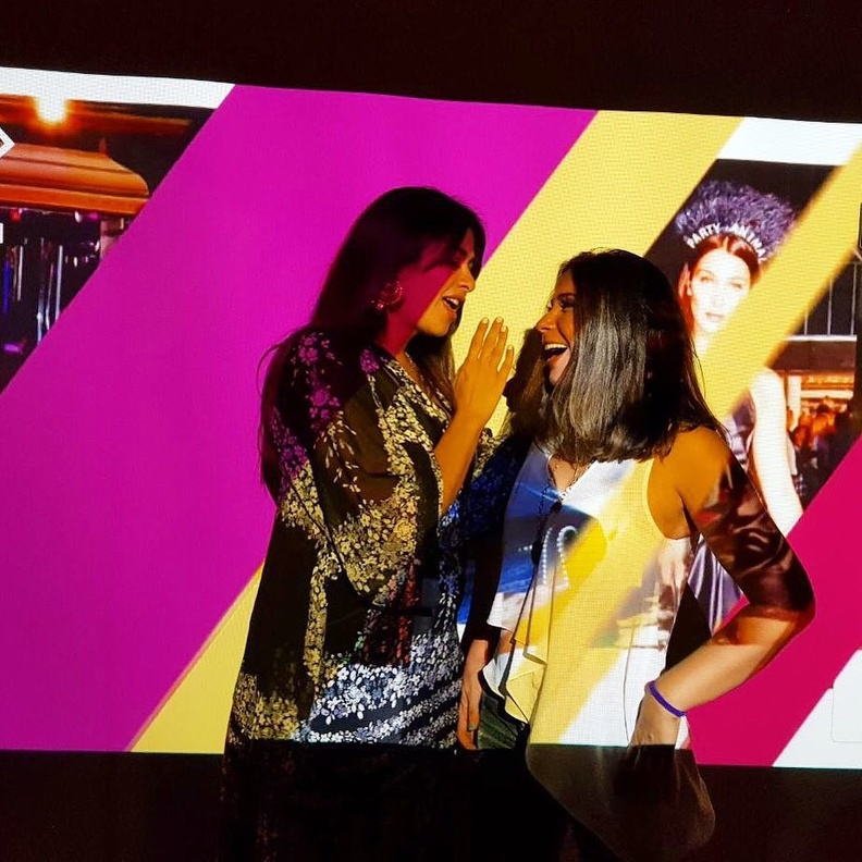 منى زكي وياسمين عبد العزيز