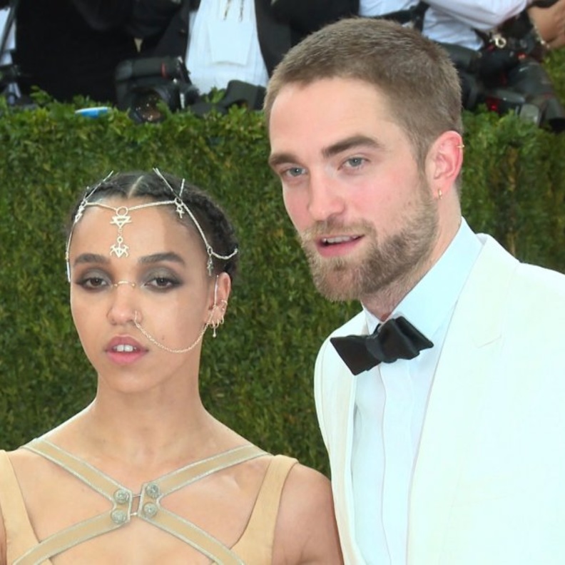 روبرت باتنسون اتخذ قرارا بالانفصال عن خطيبته