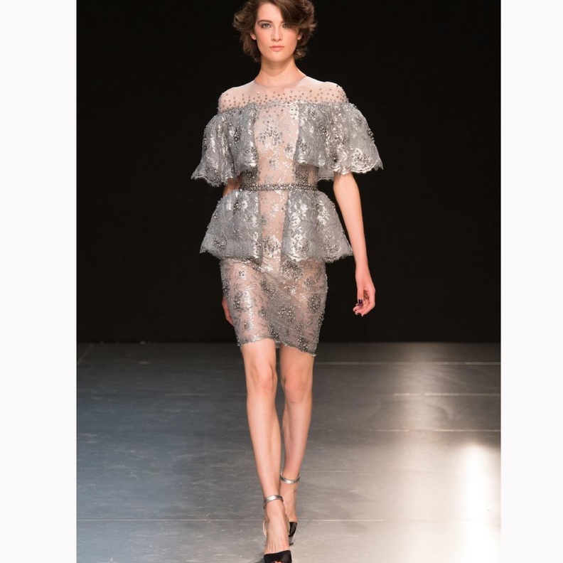 فستان من تصميم زهير مراد