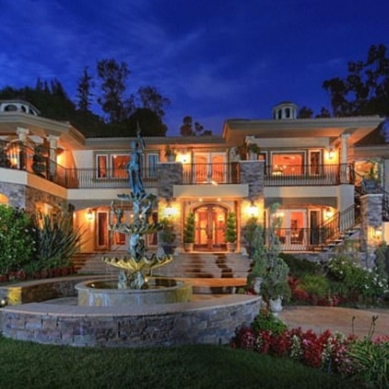 منزل تصوير برنامج Keeping Up with the Kardashians للبيع بـ 8 مليون دولار