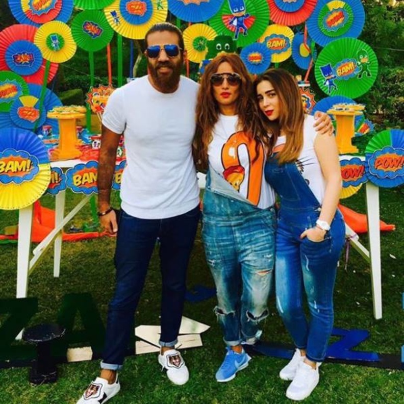 مي عز الدين وزينة