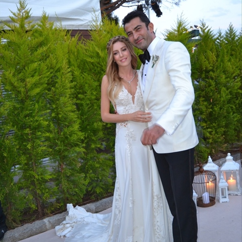 كينان اميرزالي اوغلو وزوجته