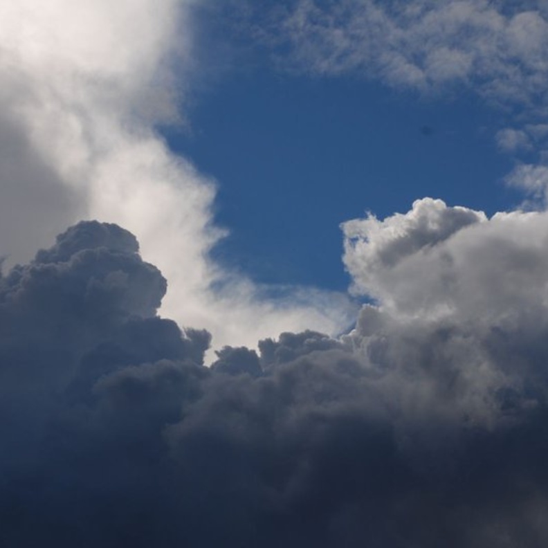 الأرصاد السعودية حذرت من الأمطار على عسير