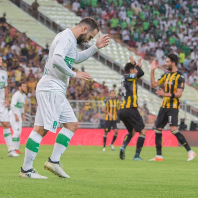 الأهلي في صدارة الدوري السعودي