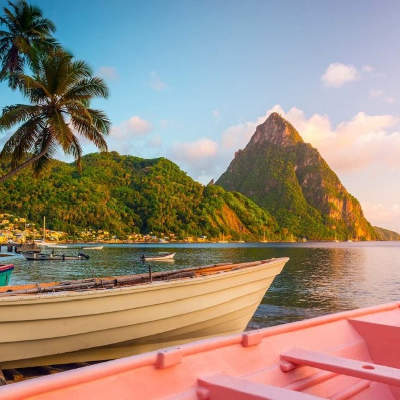 منطقة الكاريبي وهي موطن لمجموعة من أشهر الوجهات السياحية في العالم